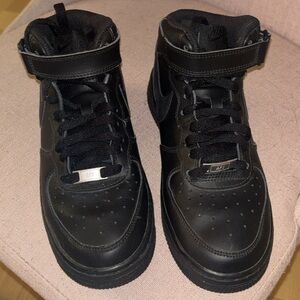 NIKE Air Force 1 high top sneakers black Y5//W7